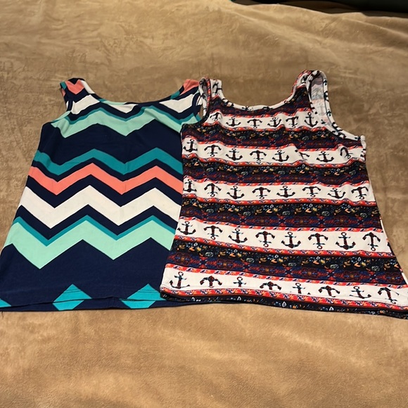 Ardene 2 for 1 super soft t-shirts - Picture 3 of 5